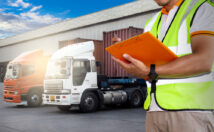 Worker,Man,Hand,Holding,Clipboard,Is,Inspecting,Cargo,Courier,Load